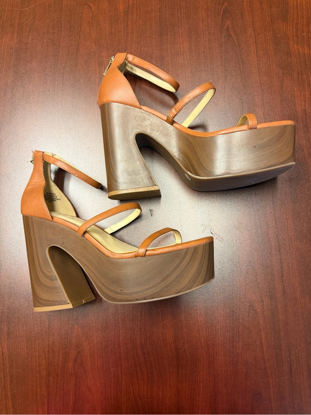 Jessica Simpson Brown Tan Platform Sandals